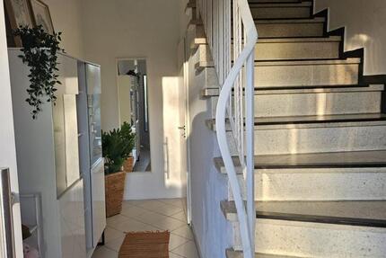 Wohnen auf Zeit Glinde - 6 Zimmer, 100 m&sup2;, 500&euro; | Angebot:25783131