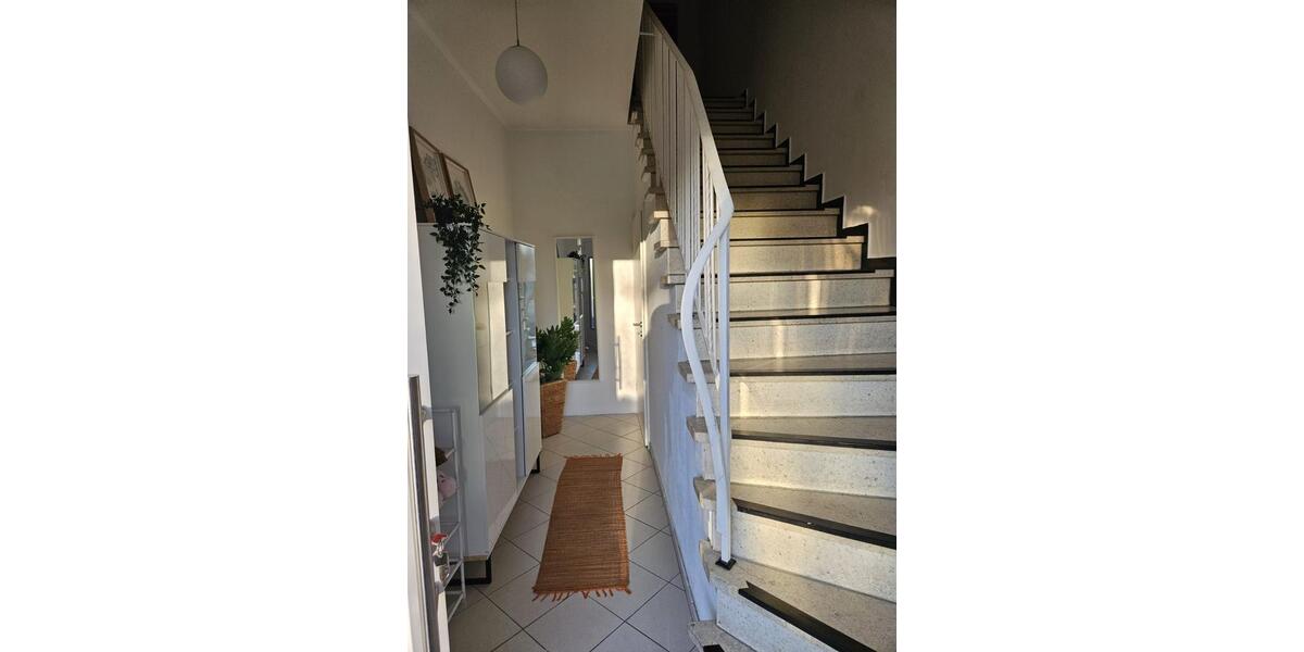 Wohnen auf Zeit Glinde - 6 Zimmer, 100 m&sup2;, 500&euro; | Angebot:25783131