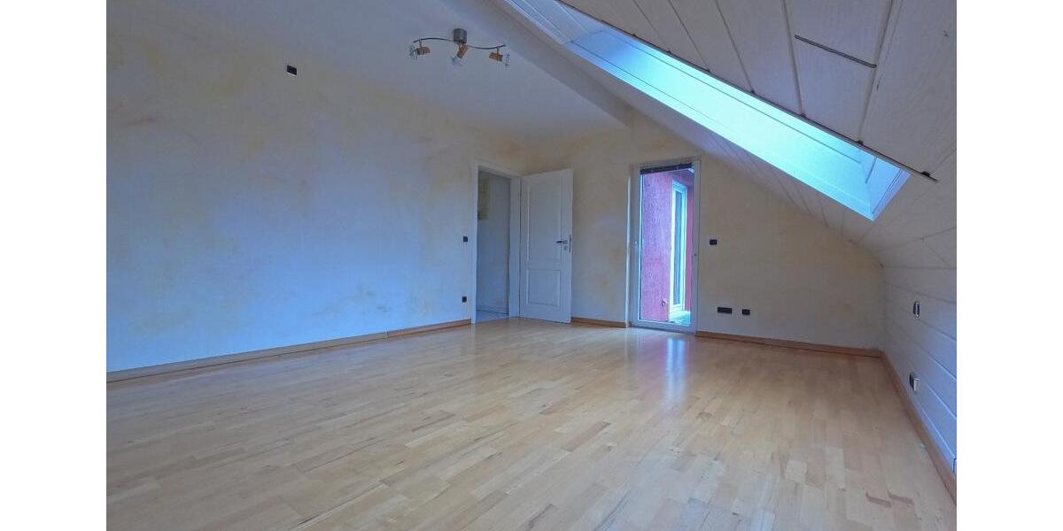 Maisonettenwohnung Gersheim - 5 Zimmer, 180 m&sup2;, 1.450&euro; | Angebot:25975904