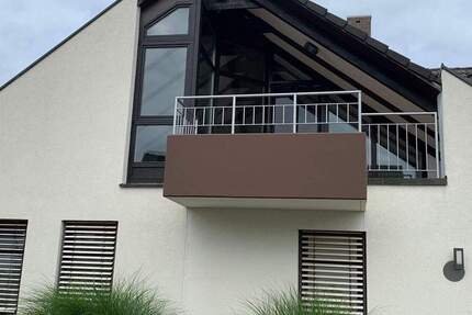 TOP 3 Zimmer Dachgeschoss-Wohnung mit Loggia + Garage - BEZUGSFREI ab Februar 2026 3 zimmer