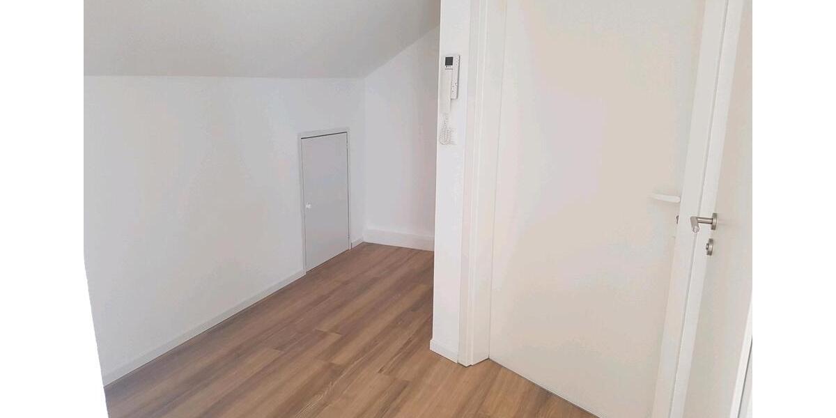 Dachgeschoßwohnung Dunningen - 2 Zimmer, 62 m&sup2;, 590&euro; | Angebot:25903836
