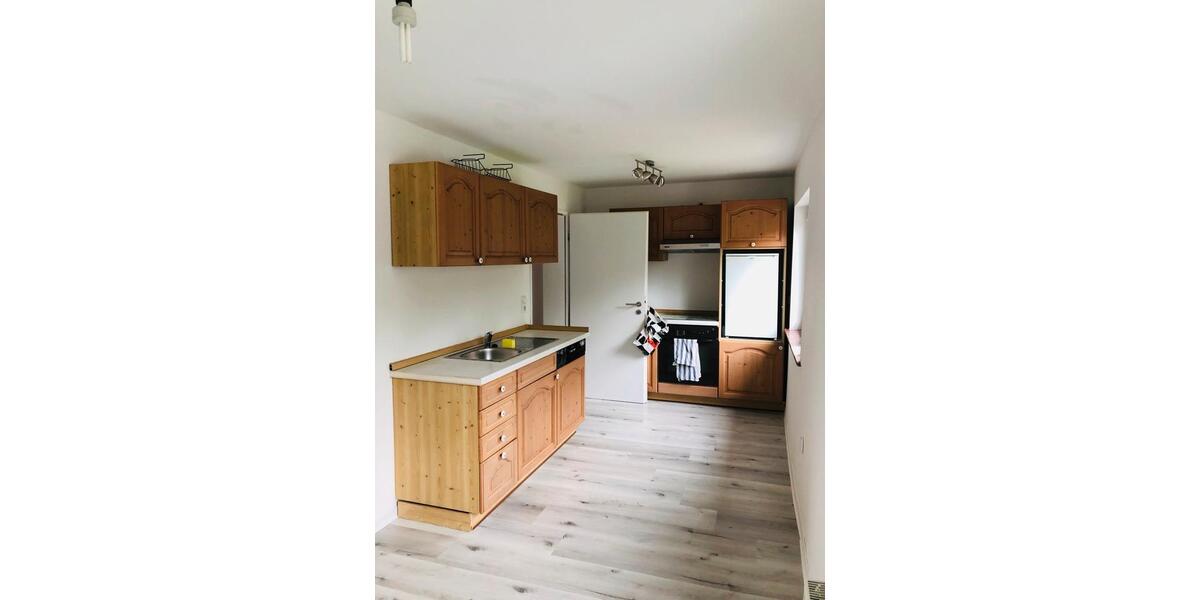 Etagenwohnung Windeck - 2 Zimmer, 60 m&sup2;, 550&euro; | Angebot:26603556