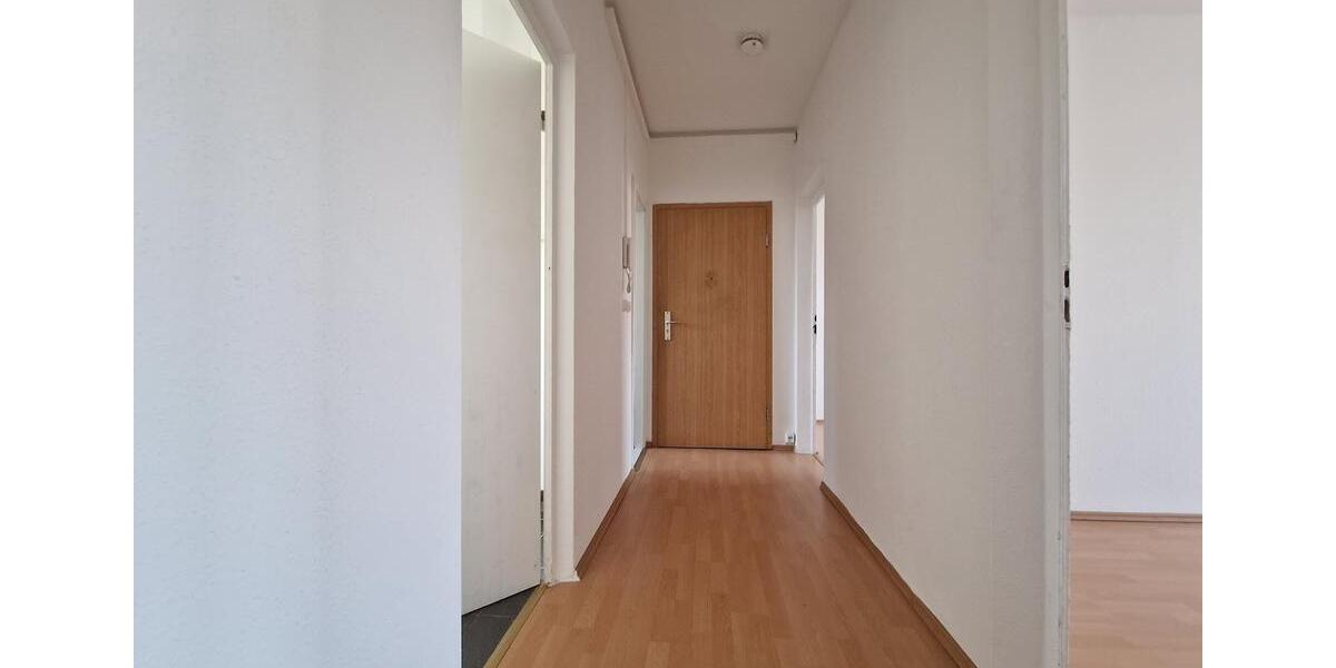 Etagenwohnung Hettstedt - 4 Zimmer, 70 m&sup2;, 330&euro; | Angebot:25366013