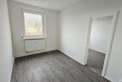 Wohnung Magdeburg Großer Silberberg - 4 Zimmer, 65 m&sup2;, 490&euro; | Angebot:26271868