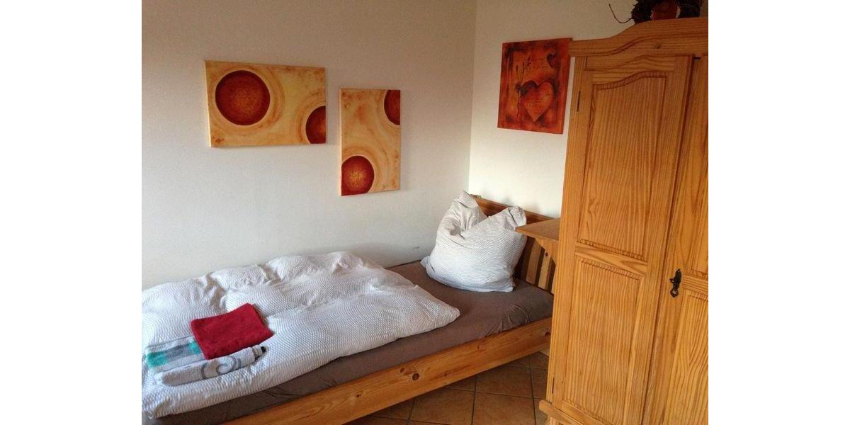 Wohnen auf Zeit Gelsenkirchen Gelsenkirchen-Nord - 7 Zimmer, 20 m&sup2;, 95&euro; | Angebot:26517857