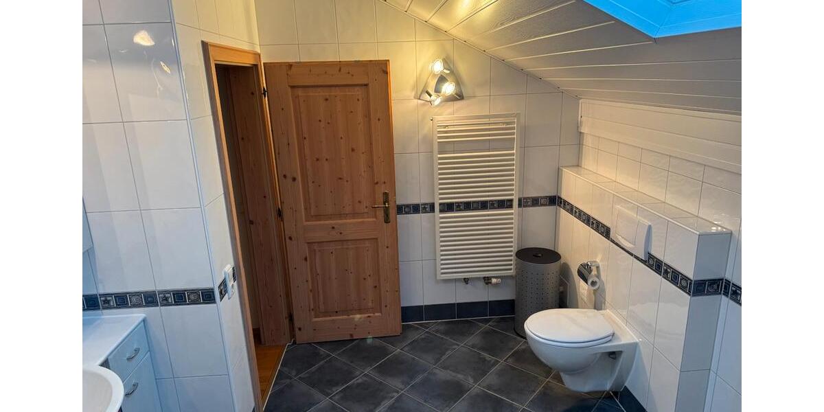 Doppelhaushälfte Pfarrkirchen - 7 Zimmer, 160 m&sup2;, 1.500&euro; | Angebot:26527520