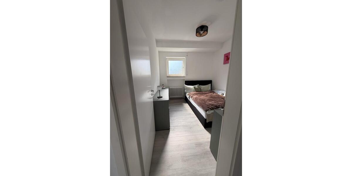 Etagenwohnung Linden - 2 Zimmer, 45 m&sup2;, 670&euro; | Angebot:25592148