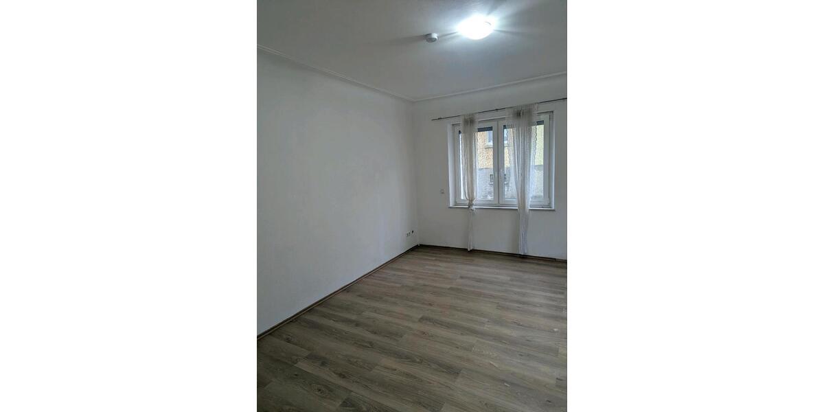 Einfamilienhaus Saarbrücken Scheidt - 4 Zimmer, 172 m&sup2;, 1.400&euro; | Angebot:24780403