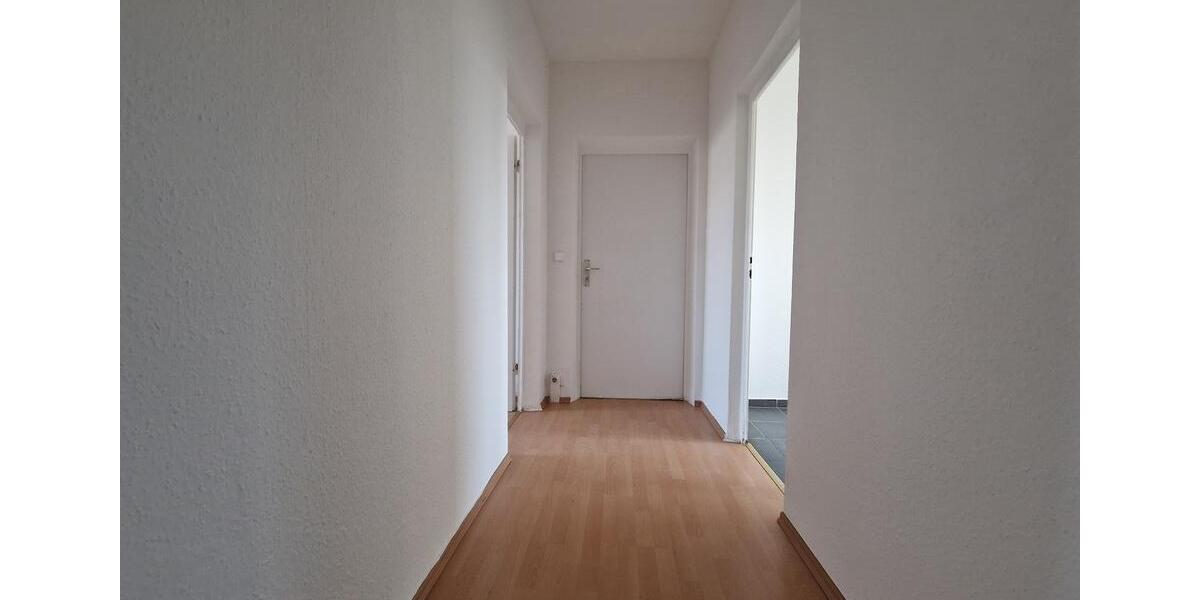 Etagenwohnung Hettstedt - 4 Zimmer, 70 m&sup2;, 330&euro; | Angebot:25366013