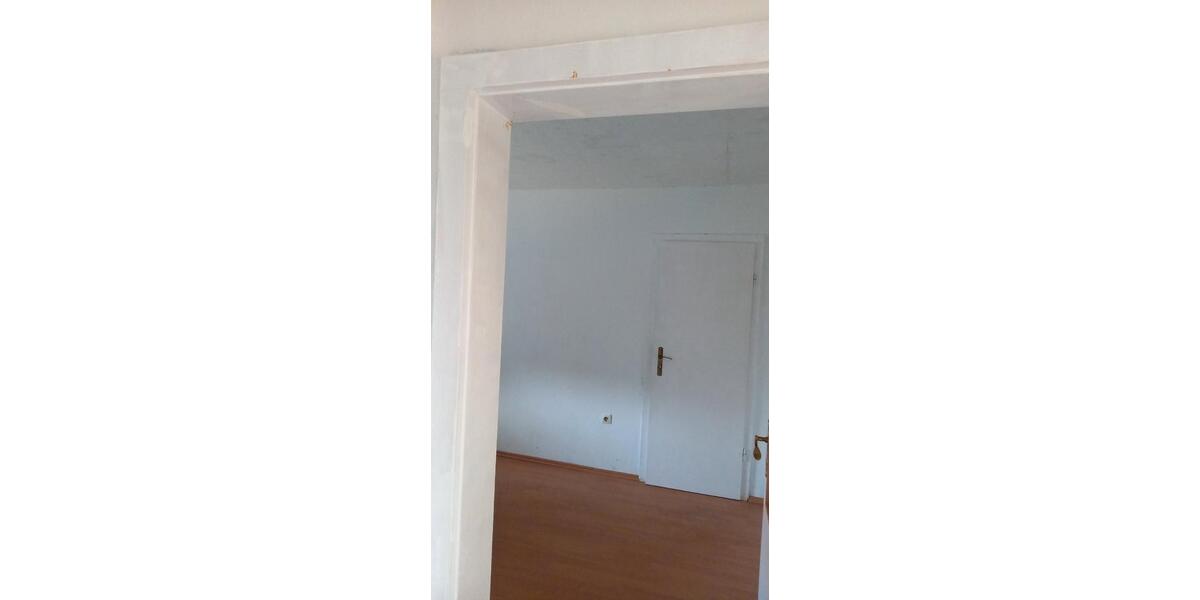 Erdgeschoßwohnung Ebersbach - 4 Zimmer, 70 m&sup2;, 450&euro; | Angebot:26672100