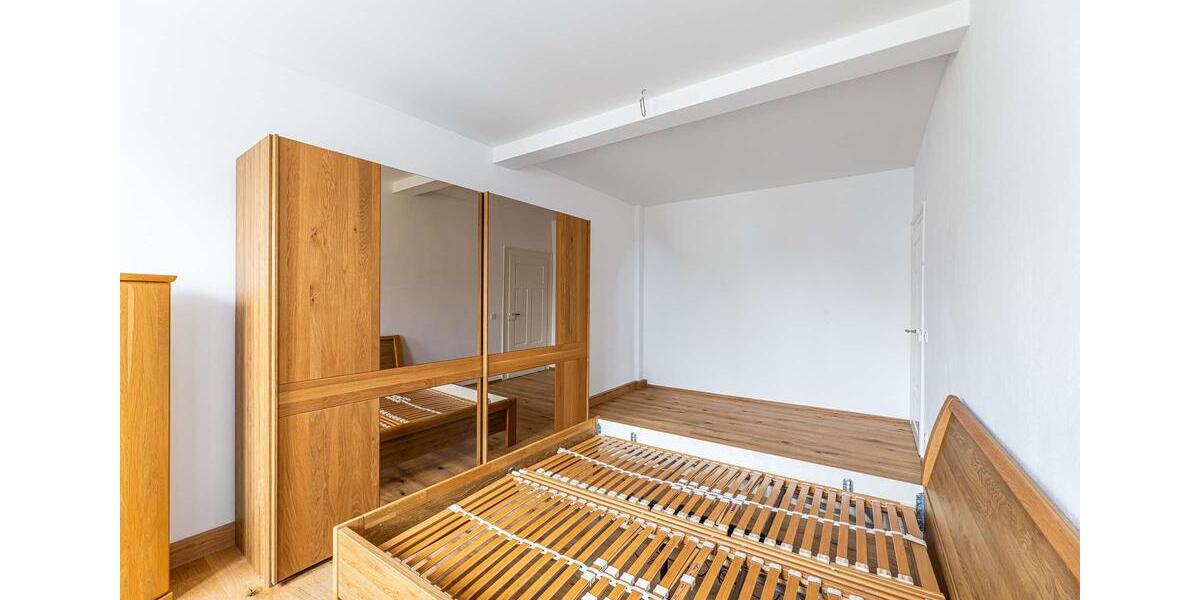 HEGERICH: Möblierte Wohnung im 2. Obergeschoss - Modern saniert mit historischem Flair 3 zimmer