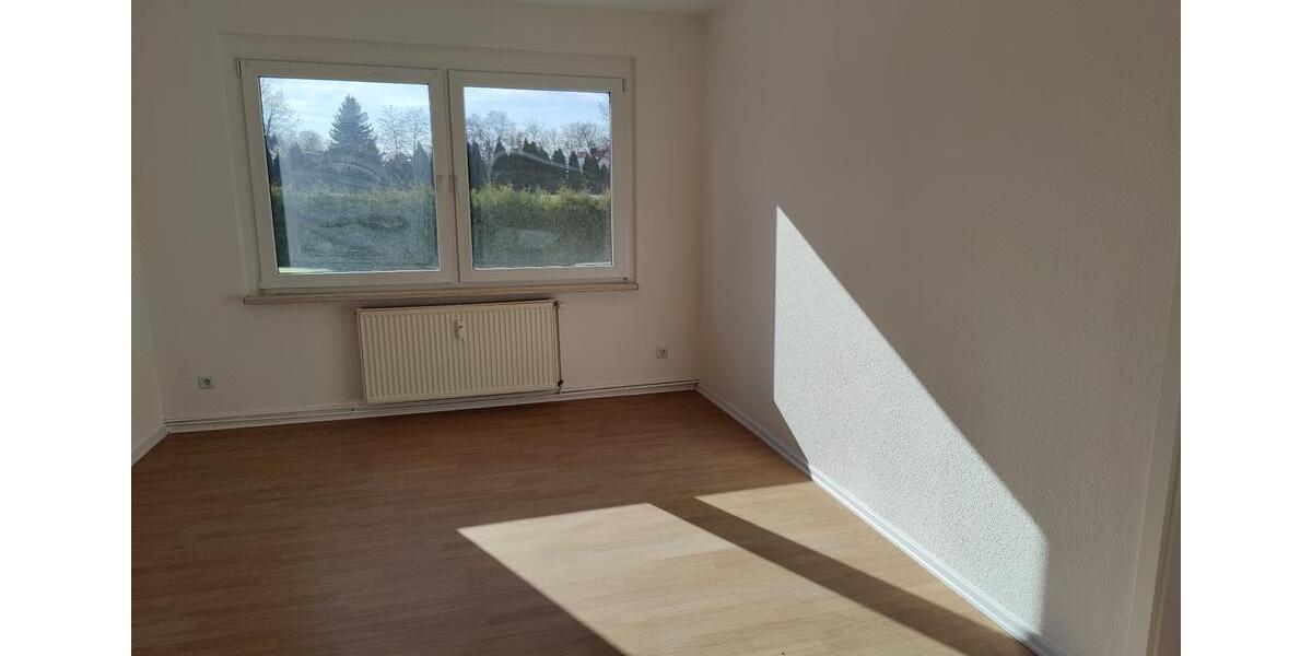 Hochparterre Gröningen - 4 Zimmer, 75 m&sup2;, 450&euro; | Angebot:26017868