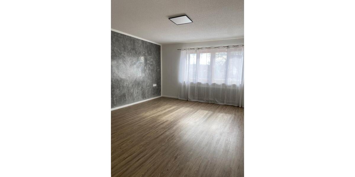 Etagenwohnung Hilzingen - 4.5 Zimmer, 120 m&sup2;, 1.700&euro; | Angebot:26645510