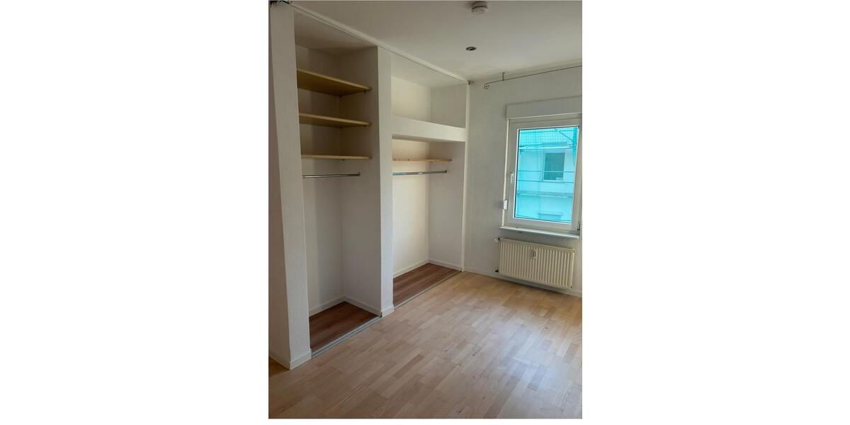 Etagenwohnung Wörth am Rhein - 3 Zimmer, 80 m&sup2;, 1.000&euro; | Angebot:25056571