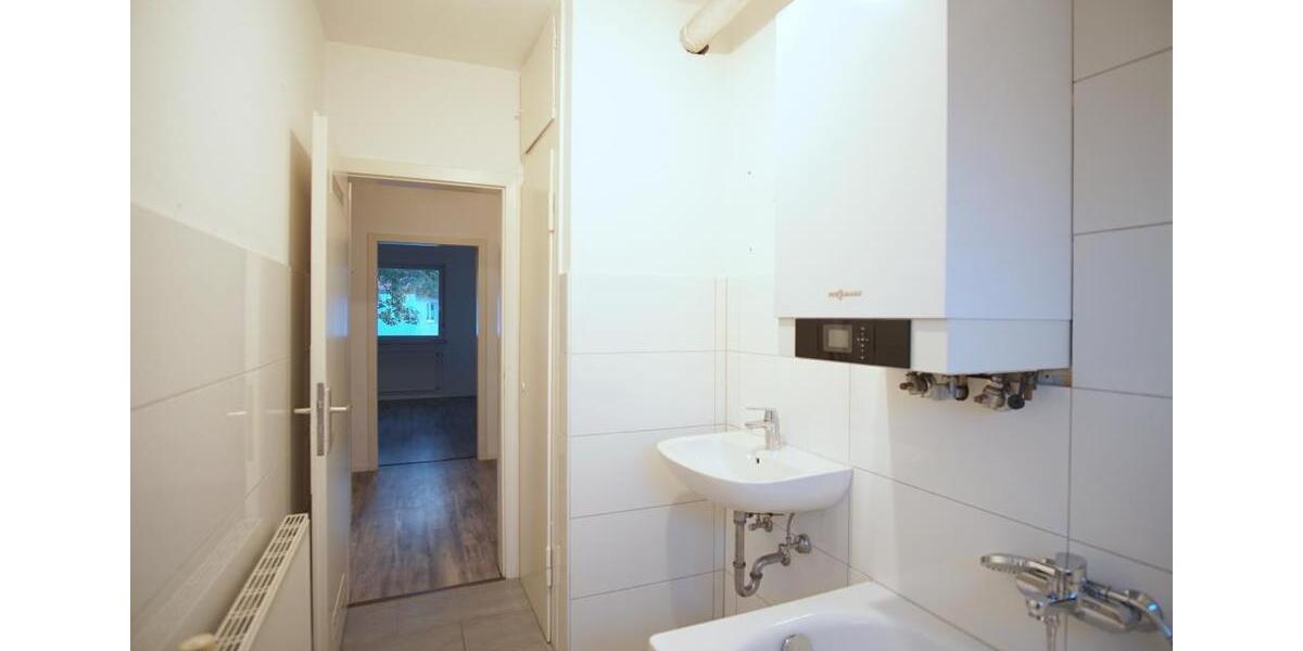 ~ Gepflegte Etagenwohnung mit Laminat und toller Aufteilung ~ 3 zimmer