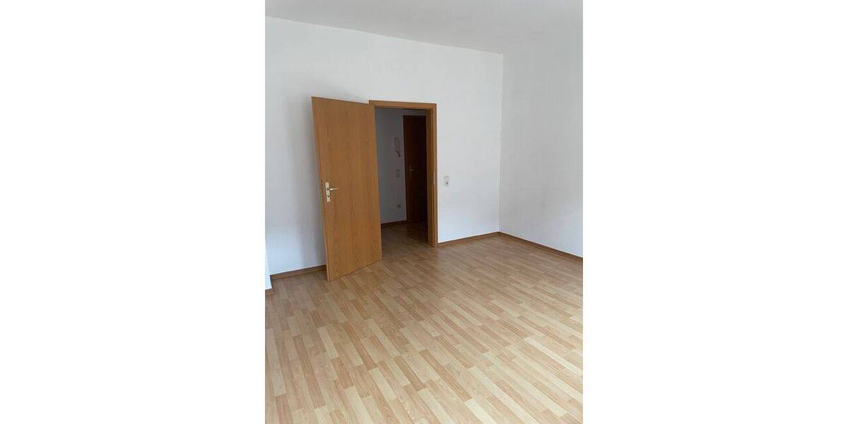 Etagenwohnung Altenburg Südost - 3 Zimmer, 54 m&sup2;, 300&euro; | Angebot:25770122