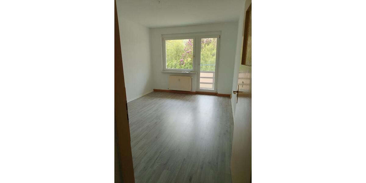 Erdgeschoßwohnung Ebeleben - 4 Zimmer, 86 m&sup2;, 430&euro; | Angebot:26670707
