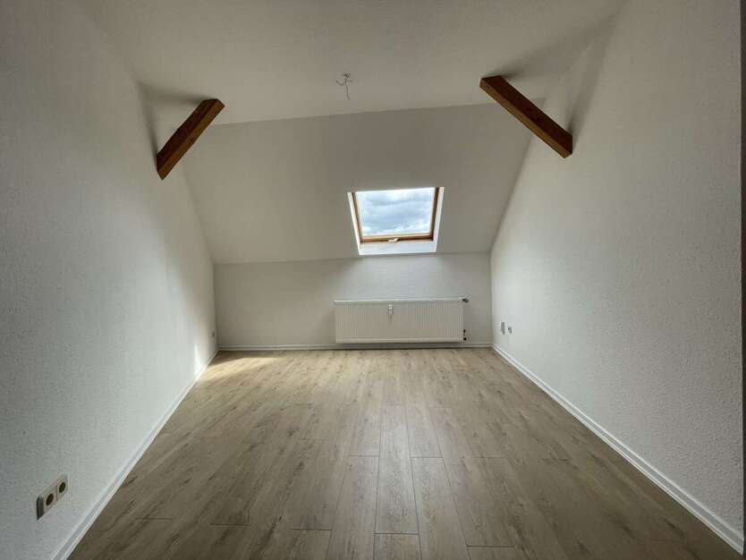 Studis aufgepasst! Modernisierte 2 Raum-Wohnung mit neuem Bad + Fußboden! 2 zimmer