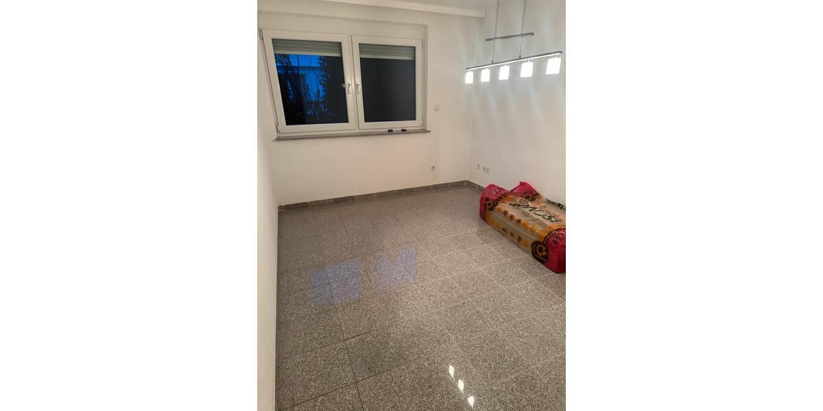 Erdgeschoßwohnung Korntal-Münchingen Münchingen - 3 Zimmer, 80 m&sup2;, 1.380&euro; | Angebot:24527496