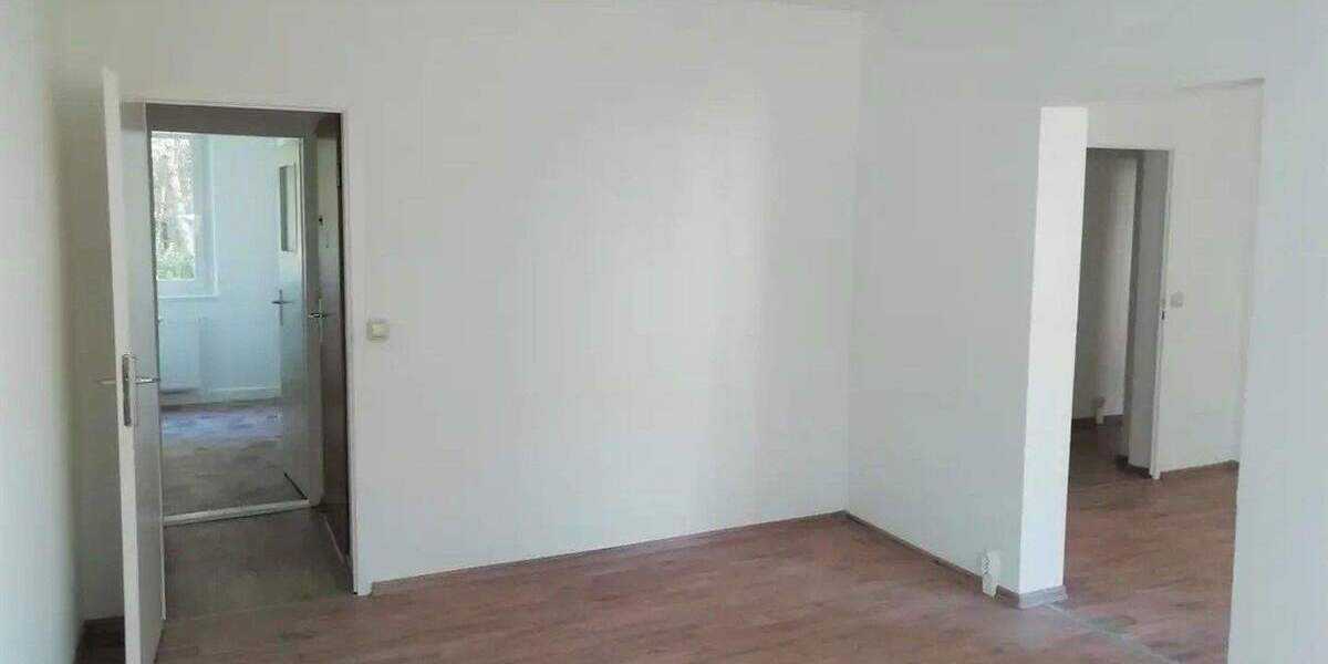 Etagenwohnung Ziegendorf - 7 Zimmer, 115 m&sup2;, 379&euro; | Angebot:24349120