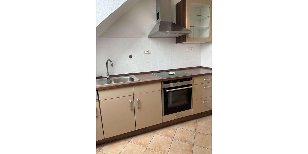 Dachgeschoßwohnung Neustadt am Rübenberge - 3 Zimmer, 90 m&sup2;, 895&euro; | Angebot:26632875