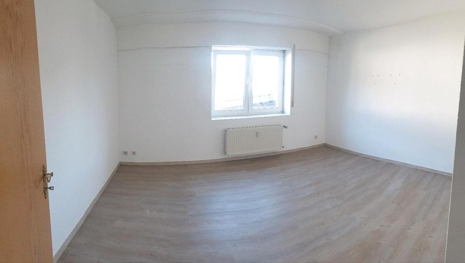 Etagenwohnung Euskirchen Dom-Esch - 3 Zimmer, 108 m&sup2;, 850&euro; | Angebot:26506494