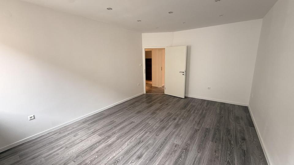 Etagenwohnung Frankenthal (Pfalz) - 4 Zimmer, 104 m&sup2;, 1.250&euro; | Angebot:26442757