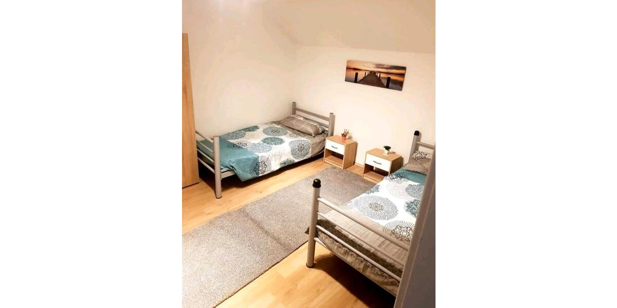 Wohnen auf Zeit Bedburg - 5 Zimmer, 380 m&sup2;, 20&euro; | Angebot:24749155