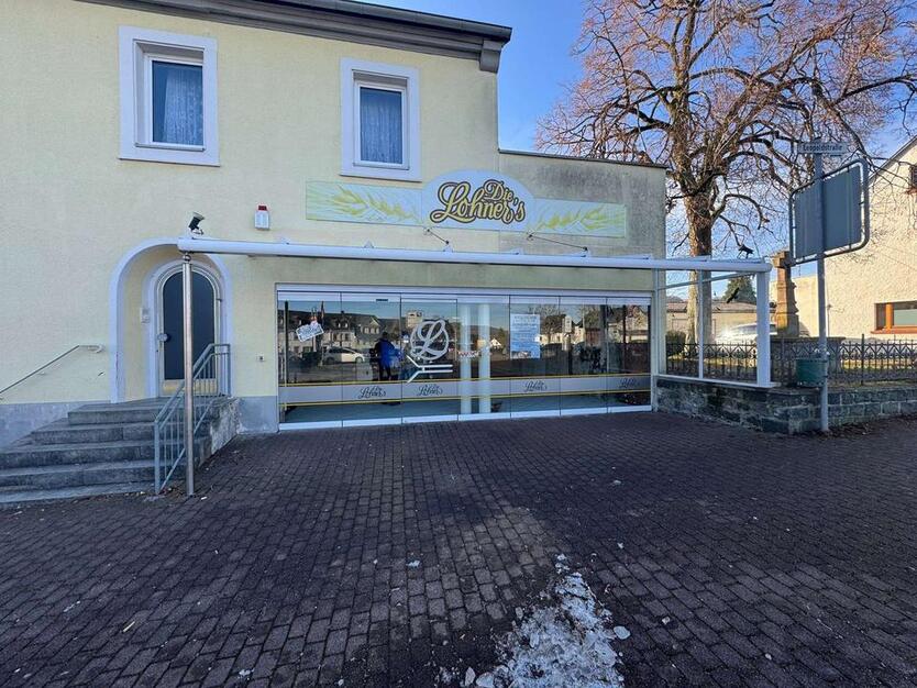 *** Ebenerdiges Ladenlokal mit großer Schaufensterfront in bester Lage in Daun***