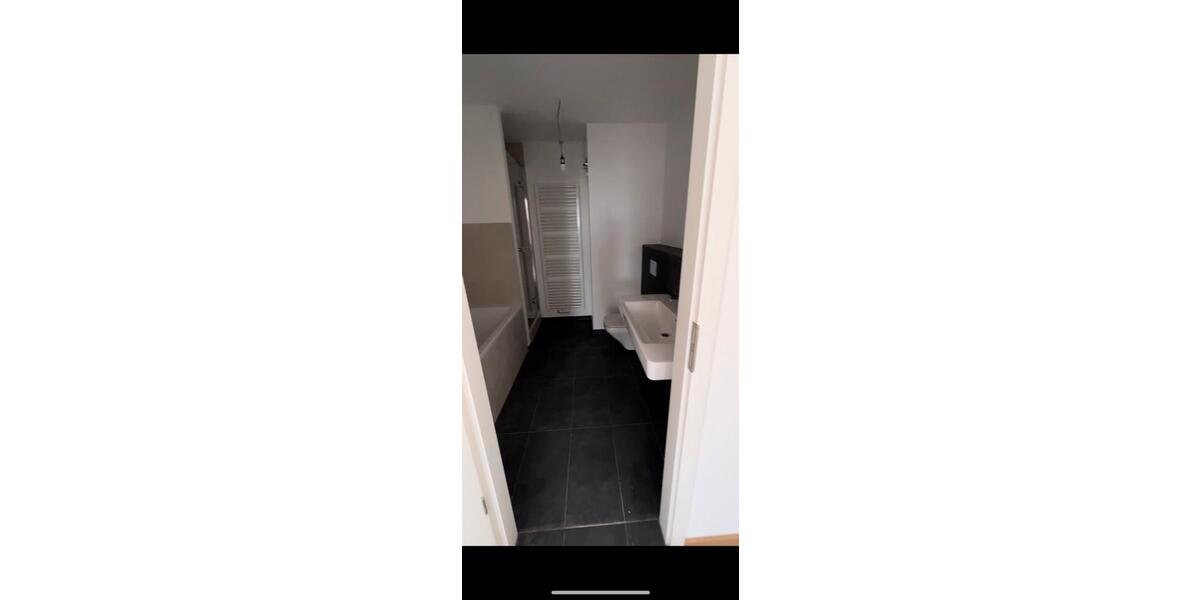 Dachgeschoßwohnung Dresden Schönfeld-Weißig - 5 Zimmer, 128 m&sup2;, 1.900&euro; | Angebot:25042196