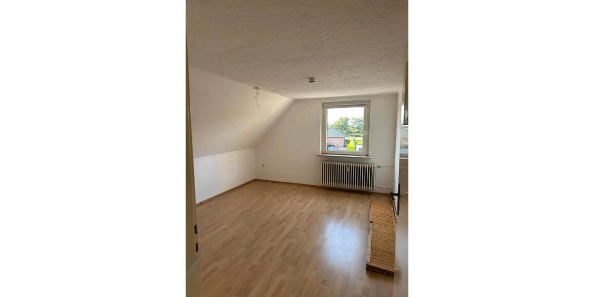 Dachgeschoßwohnung Garbsen Berenbostel - 3 Zimmer, 57 m&sup2;, 620&euro; | Angebot:26681624