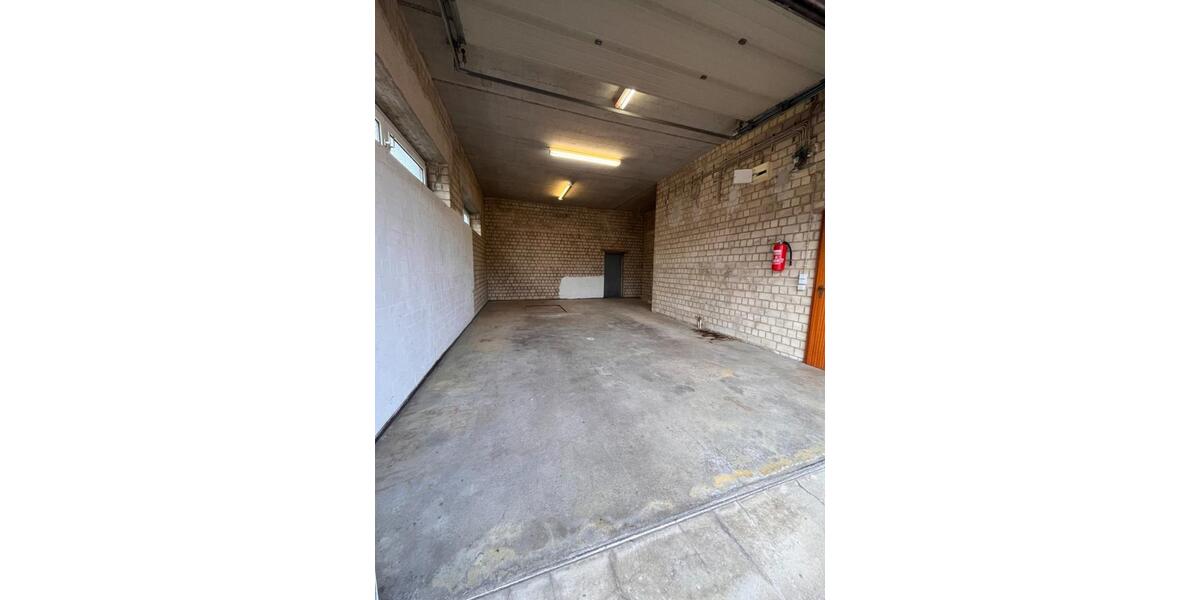 Lager mit Büro & Sanitär in Garbsen-Osterwald | Halle ca. 62m² zimmer