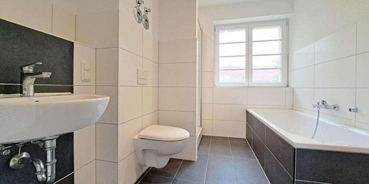 Etagenwohnung Magdeburg Stadtfeld West - 4 Zimmer, 88 m&sup2;, 927&euro; | Angebot:26490699