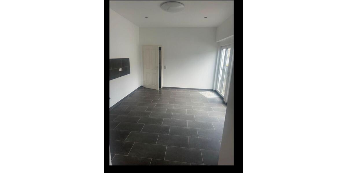 Erdgeschoßwohnung Krefeld Bockum - 2 Zimmer, 98 m&sup2;, 1.045&euro; | Angebot:24391238