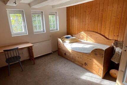 Wohnen auf Zeit Kreuztal - 3 Zimmer, 62 m&sup2;, 490&euro; | Angebot:23084423