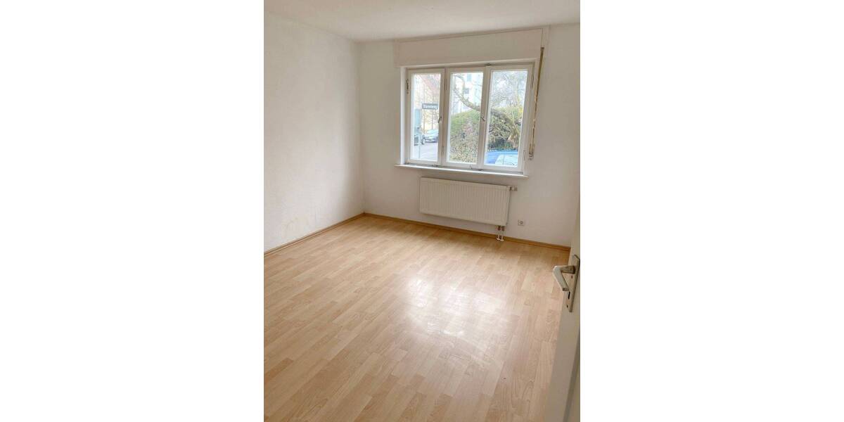 Etagenwohnung Stuttgart Vaihingen - 3 Zimmer, 90 m&sup2;, 1.400&euro; | Angebot:26093792