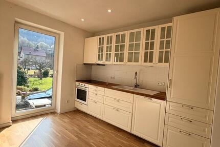 Wohnung Zella-Mehlis Mehlis - 3 Zimmer, 80 m&sup2;, 890&euro; | Angebot:25843834