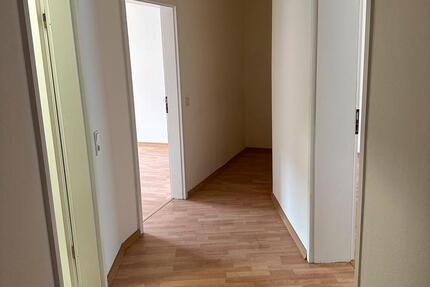 Wohnung Saarbrücken - 3 Zimmer, 81 m&sup2;, 800&euro; | Angebot:25186112