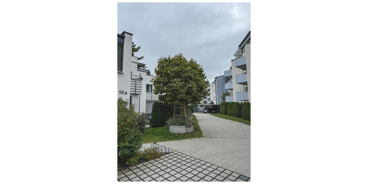 Dachgeschoßwohnung Weiden in der Oberpfalz - 3 Zimmer, 95 m&sup2;, 1.350&euro; | Angebot:24781194