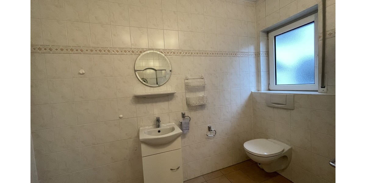 Großzügige Erdgeschosswohnung mit Balkon und Terrasse - Erdgeschoßwohnung Königswinter Oberpleis | Angebot:26738375