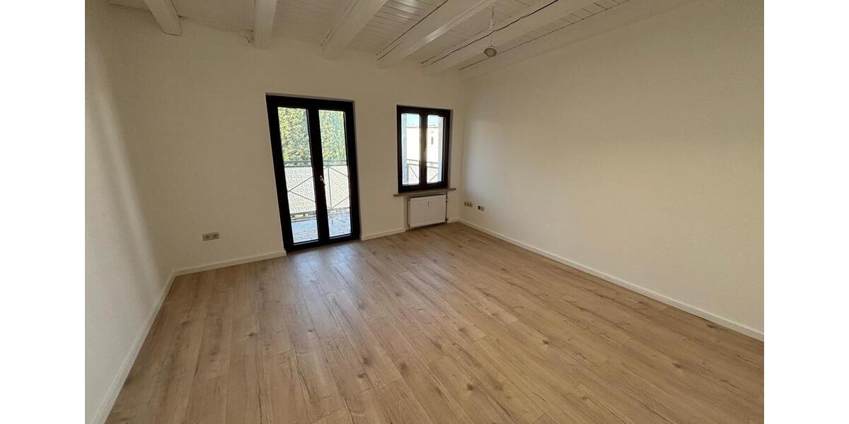 Dachgeschoßwohnung Magdeburg Nordwest - 3 Zimmer, 107 m&sup2;, 856&euro; | Angebot:26626902