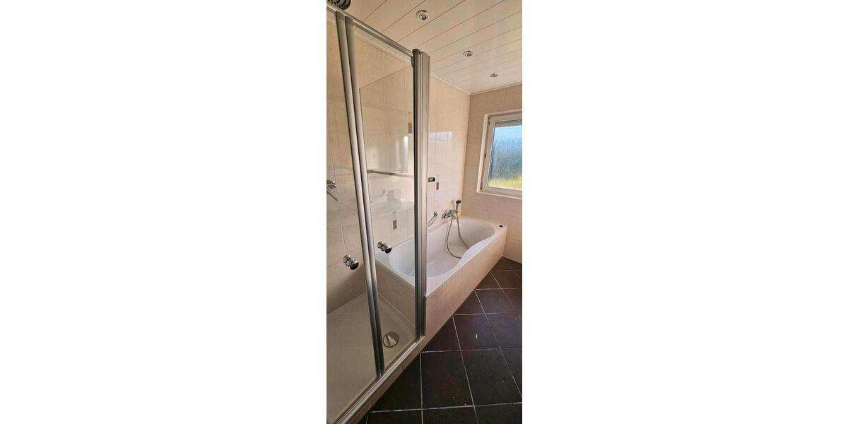 Dachgeschoßwohnung Oestrich-Winkel Winkel - 4 Zimmer, 86 m&sup2;, 1.300&euro; | Angebot:26286549