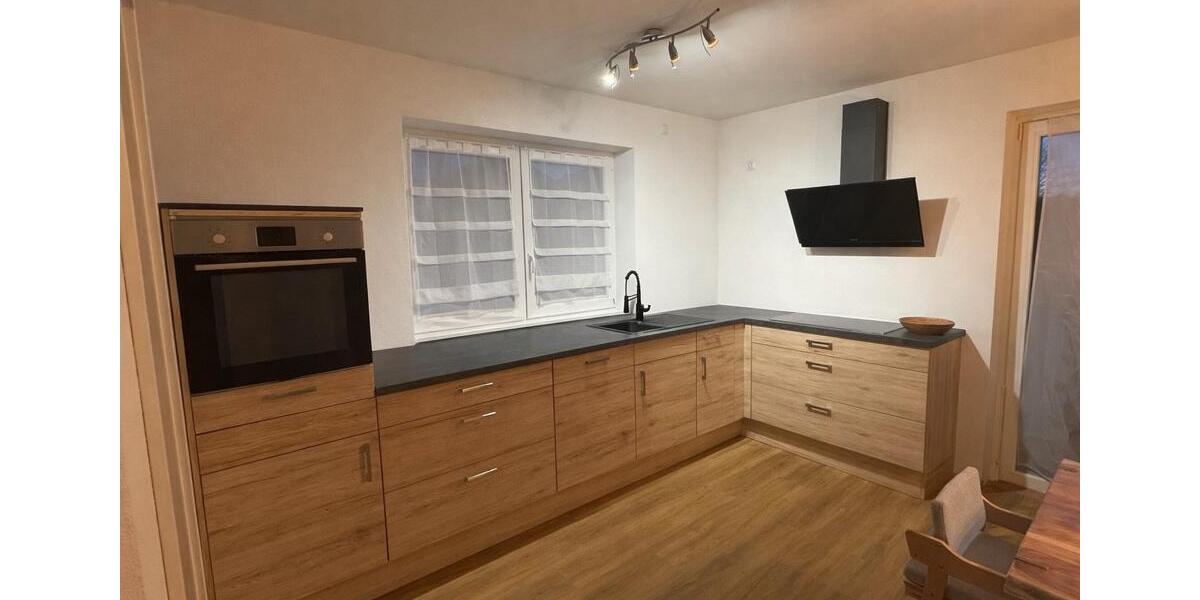Etagenwohnung Huisheim - 5 Zimmer, 130 m&sup2;, 900&euro; | Angebot:25590795