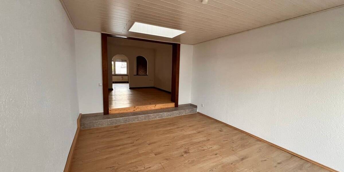 Einfamilienhaus Swisttal - Heimerzheim Heimerzheim - 5 Zimmer, 145 m&sup2;, 1.150&euro; | Angebot:26170877