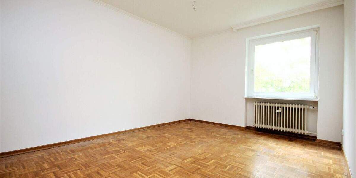 Schöne 2,5 - Zimmer - Wohnung mit Parkettboden, Einbauküche, Bad mit Wanne, toller Grundriss! 2 zimmer