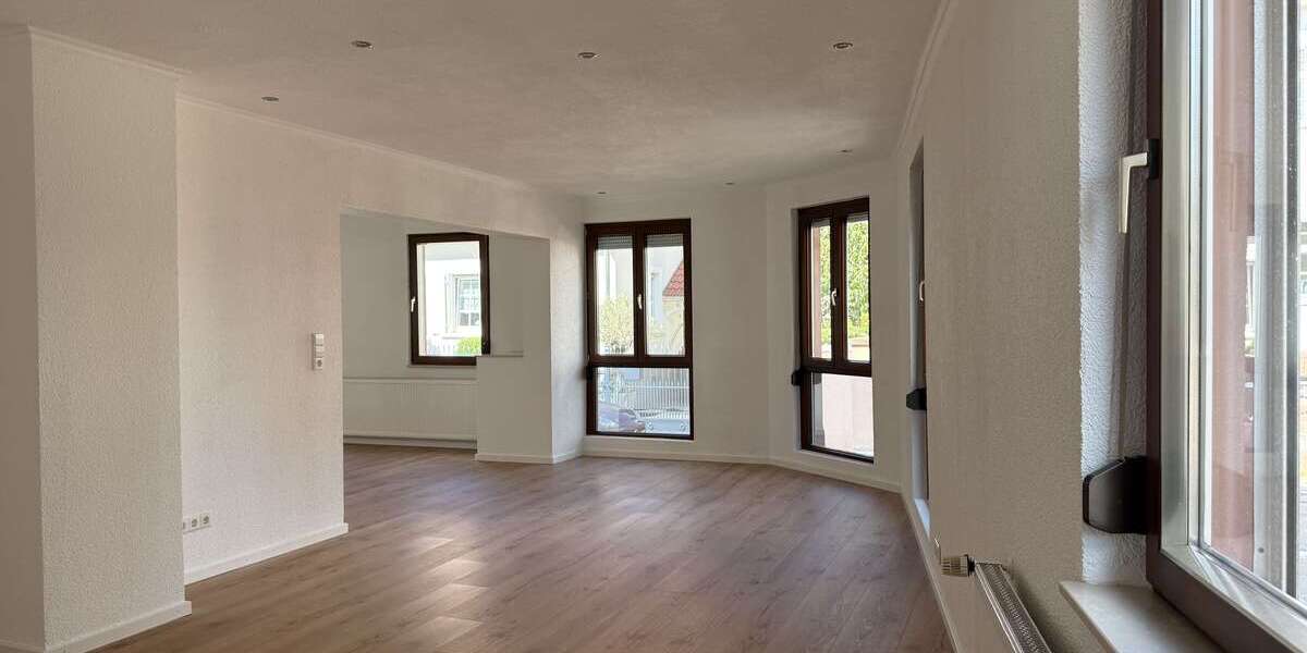 Einfamilienhaus Wörth - 4 Zimmer, 128 m&sup2;, 1.100&euro; | Angebot:27362988