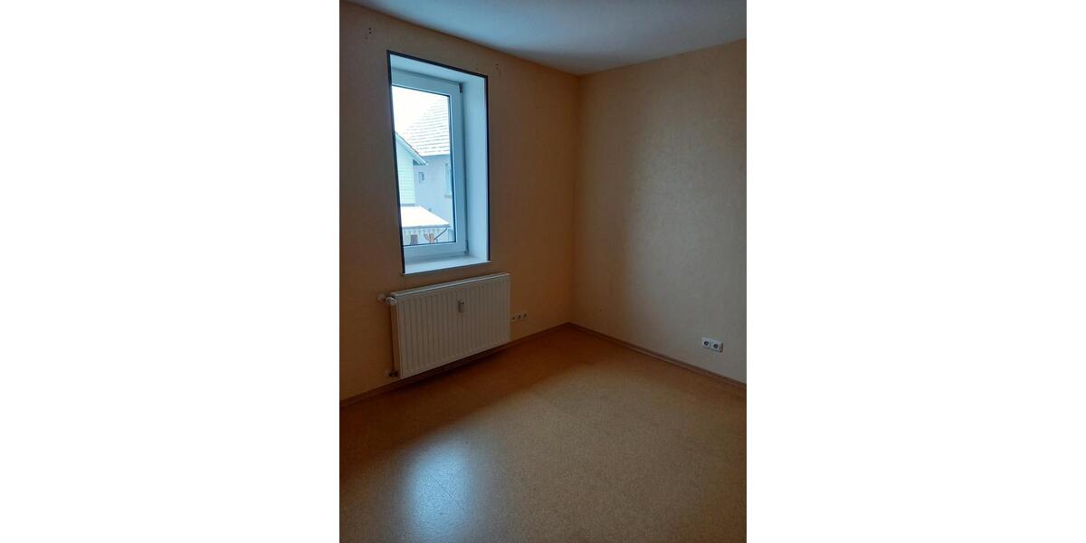 Etagenwohnung Edertal - 4 Zimmer, 92 m&sup2;, 550&euro; | Angebot:26491618