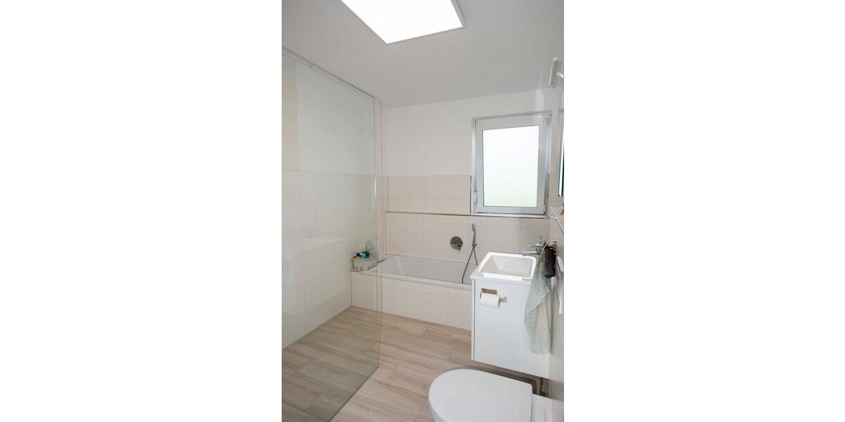 Erdgeschoßwohnung Salzhausen - 4.5 Zimmer, 121 m&sup2;, 1.320&euro; | Angebot:26662395