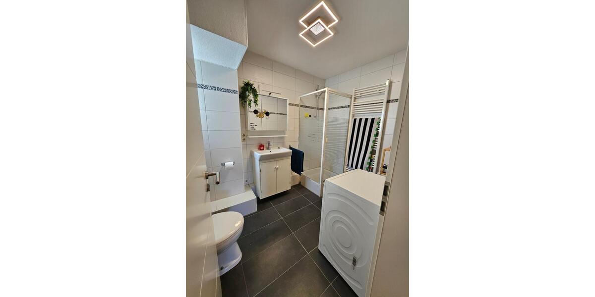 Dachgeschoßwohnung Ansbach - 2 Zimmer, 70 m&sup2;, 950&euro; | Angebot:25948028