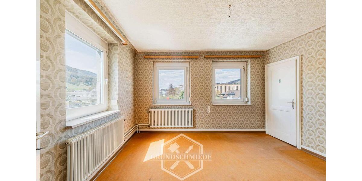 Dachgeschoßwohnung Albstadt - 4 Zimmer, 100 m&sup2;, 650&euro; | Angebot:26416214